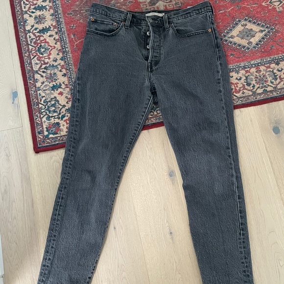 Levi’s Wedgie Jean - Picture 3 of 3